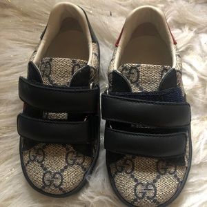 Little bits Gucci sneakers